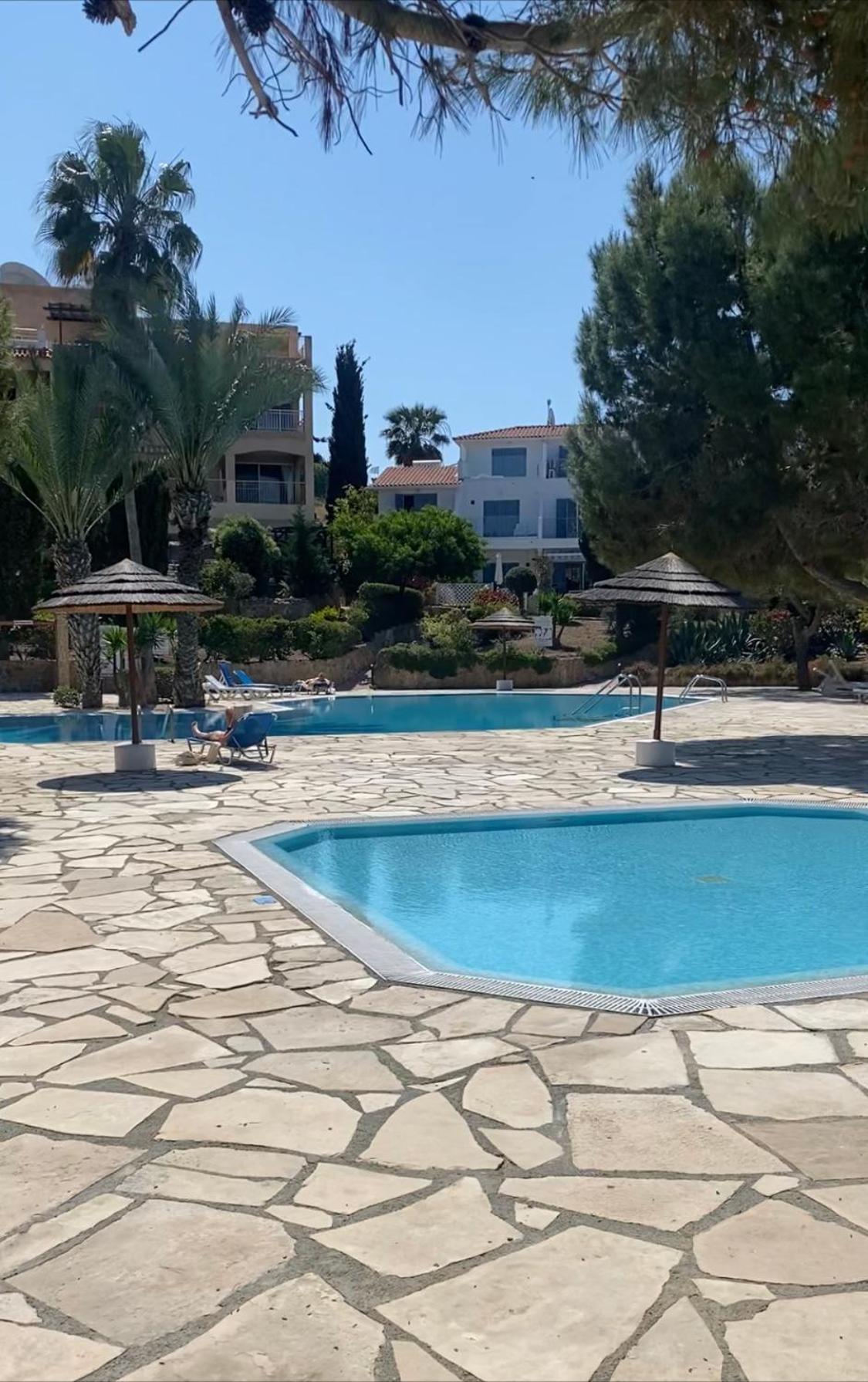 Apartment Newly Renovated- Regina Gardens 1, Venus 500 M, Sea&sunsets View, License Ooo7141